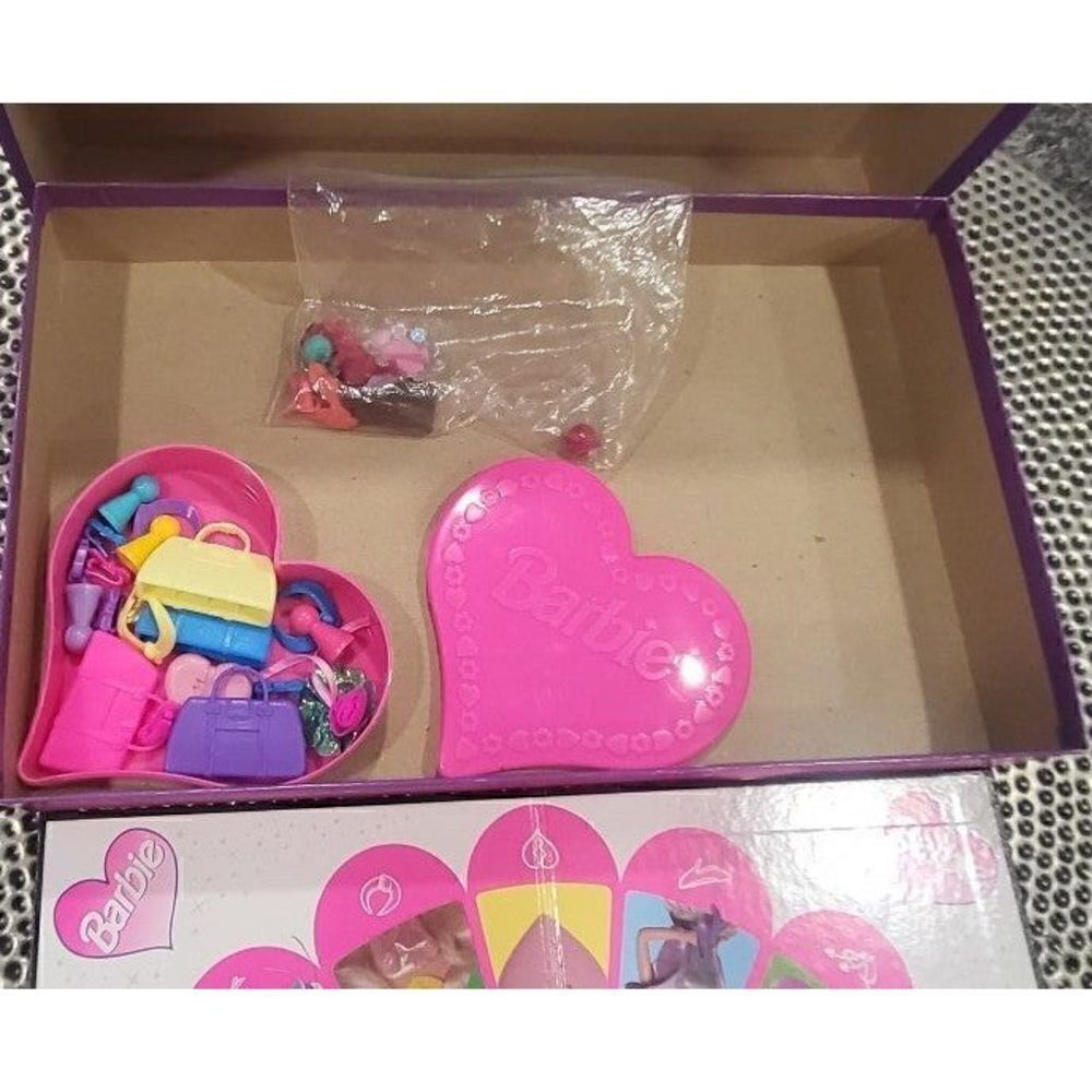 Barbie Board game  - Picture 9 of 11